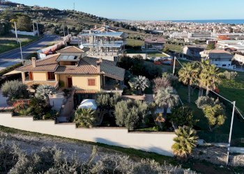 Foto 3 - Villa via panoramica
 
23, Tortoreto - foto 3