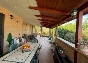 Foto 15 - Villa a Schiera via levante
 
33, Città Sant'Angelo - foto 15