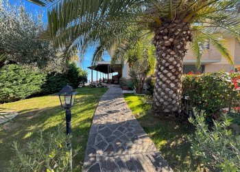 Foto 18 - Villa a Schiera via levante
 
33, Città Sant'Angelo - foto 18