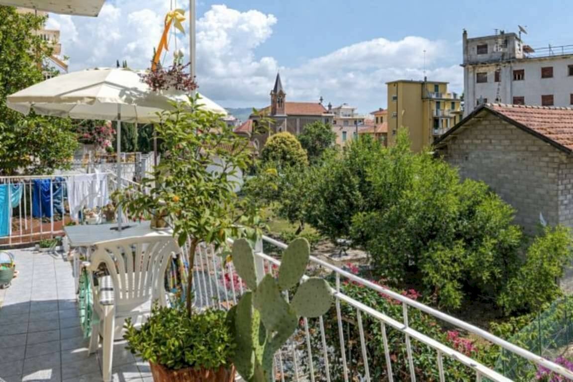 Foto 2 - Quadrilocale Via Corallo
 
14, Diano Marina - foto 2