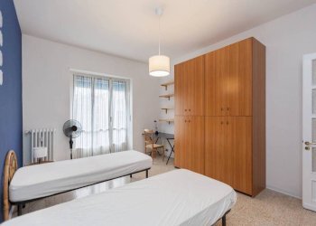 Camera da letto - Bilocale via Rosolino Pilo, 76, Torino (zona Parella) - foto 3