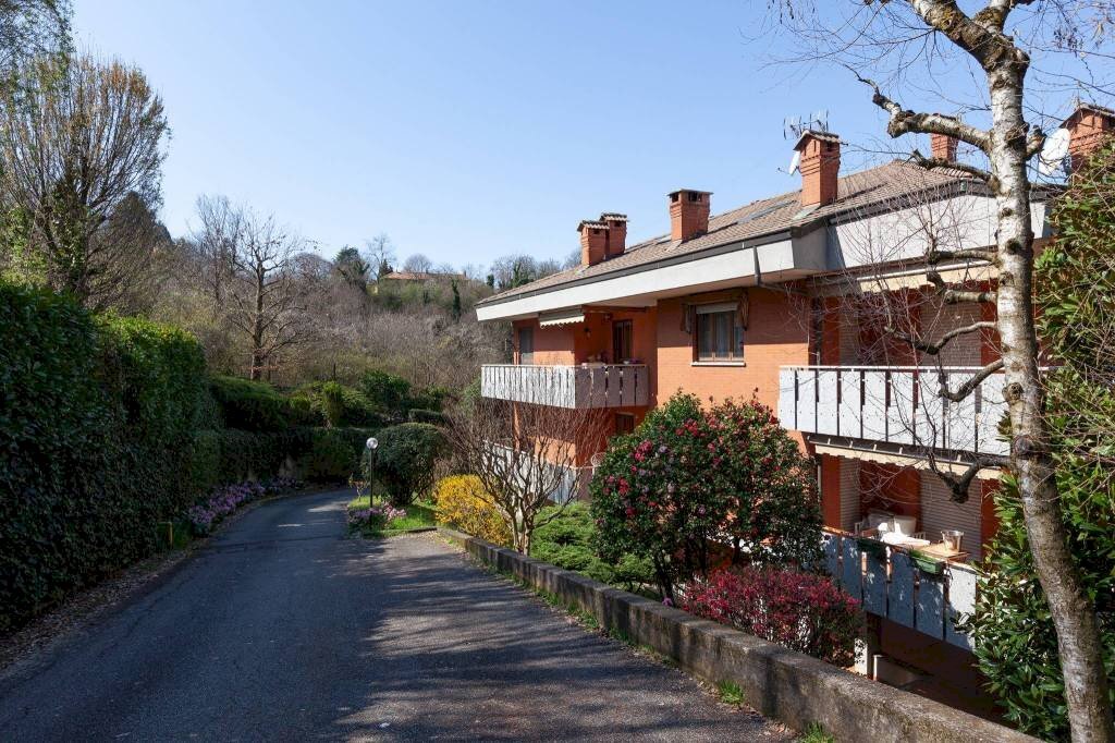 Giardino - Appartamento via Valle della Quiete, 54, San Mauro Torinese - foto 1