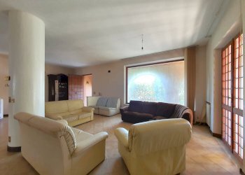 Foto 9 - Villa Corso Bernardino Telesio
 
80, Settingiano - photo 9
