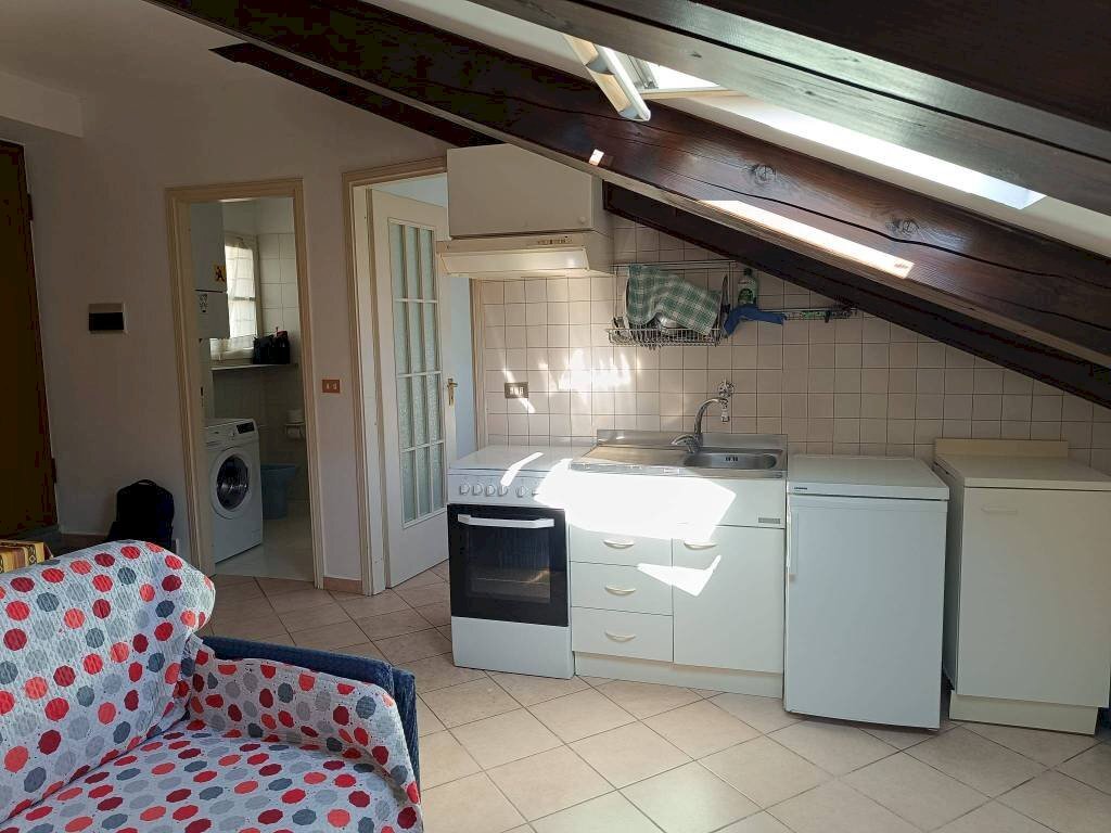 Cucina - Bilocale via Savoia, 3, Pinerolo - foto 2