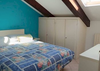 Camera da letto - Bilocale via Savoia, 3, Pinerolo - foto 12