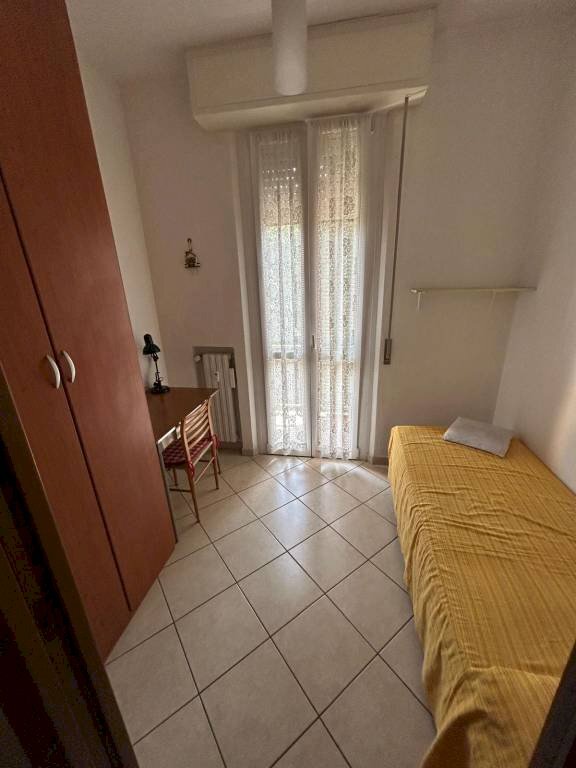 Camera da letto - Terreno non edificabile via Luca della Robbia, 10, Bologna (zona Massarenti) - foto 1