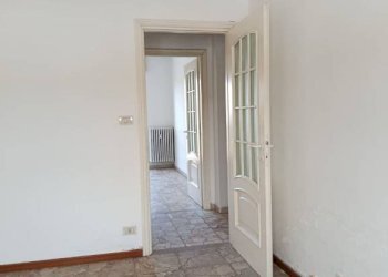 Camera da letto - Trilocale corso Casale, 51, Asti - foto 10