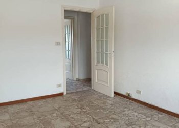 Camera da letto - Trilocale corso Casale, 51, Asti - foto 11