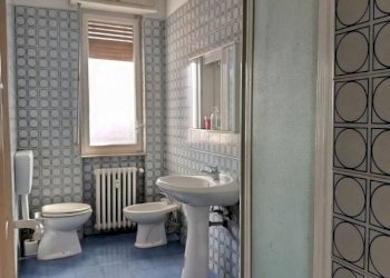 Bagno - Trilocale corso Casale, 51, Asti - foto 21