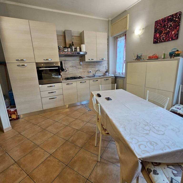 Cucina - Bilocale via al Castello, 22, Asti - foto 3