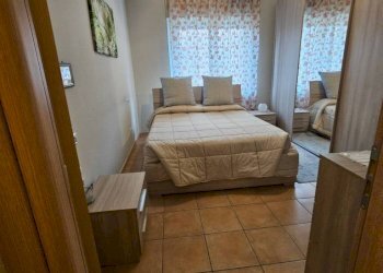 Camera da letto - Bilocale via al Castello, 22, Asti - foto 7