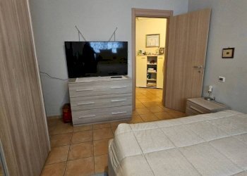 Camera da letto - Bilocale via al Castello, 22, Asti - foto 8