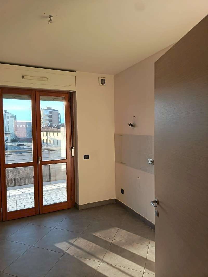 cucina abitabile - Quadrilocale corso GIULIO CESARE, 67, Torino (zona Aurora) - foto 1