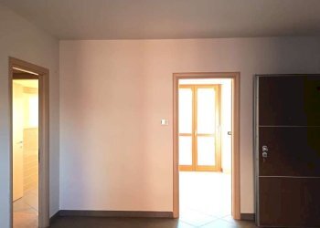 soggiorno - Quadrilocale corso GIULIO CESARE, 67, Torino (zona Aurora) - foto 7