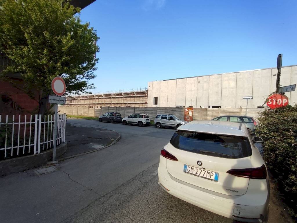 Zona - Four-room apartment via Enrico Toti, 1, Peschiera Borromeo - photo 2