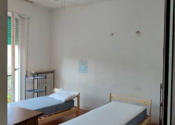 Camera da letto - Four-room apartment via Enrico Toti, 1, Peschiera Borromeo - photo 10