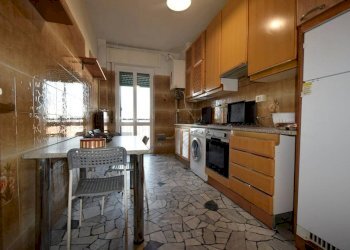 cucina - Trilocale via Amedeo d'Aosta, Mediglia - foto 10