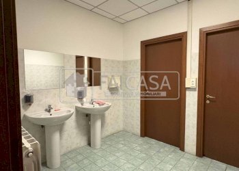 Bagno - Ufficio via Andrea Pozzo, 8, Torino - foto 6