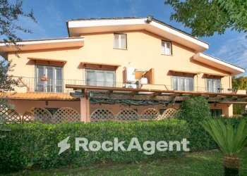 Facciata - Villa via del Laghetto, 26b, Civitella San Paolo - photo 10