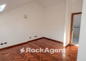 Camera da letto - Appartamento via Del Macello, 28, Viterbo - foto 17