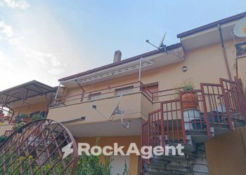 Zona - Three-room apartment corso Vittorio Emanuele, Marcellina - photo 1