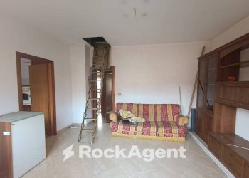 Camera da letto - Three-room apartment corso Vittorio Emanuele, Marcellina - photo 6