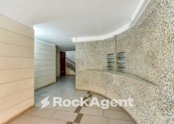 Interno palazzo - Quadrilocale via Torquato Tasso, Napoli (zona Vomero) - foto 4