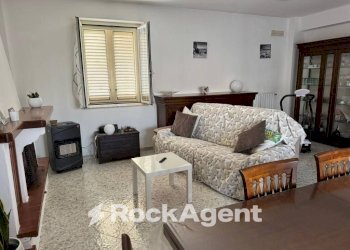 Salone - Three-room apartment via Pozzo Donato, 29, Trecchina - photo 9