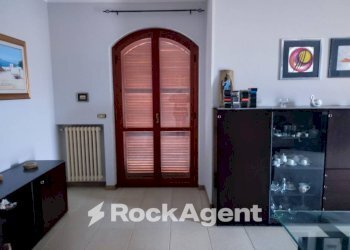 Ingresso - Villa via G. D'Annunzio, 4, Catignano - photo 36