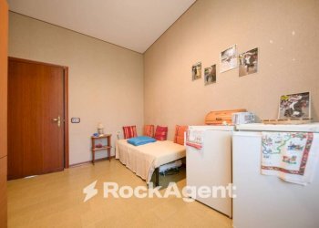 Camera da letto - Quadrilocale via della Benedicta, Genova (zona Voltri) - foto 11