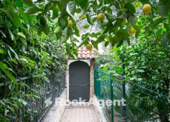 Giardino - Terraced Villa viale Valle dell'Aniene, Guidonia Montecelio - photo 2