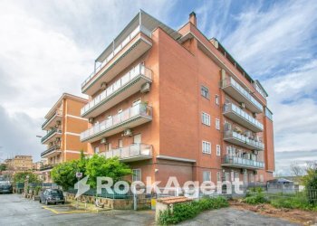 Facciata - Attic via Piteglio, 11, Roma - photo 39