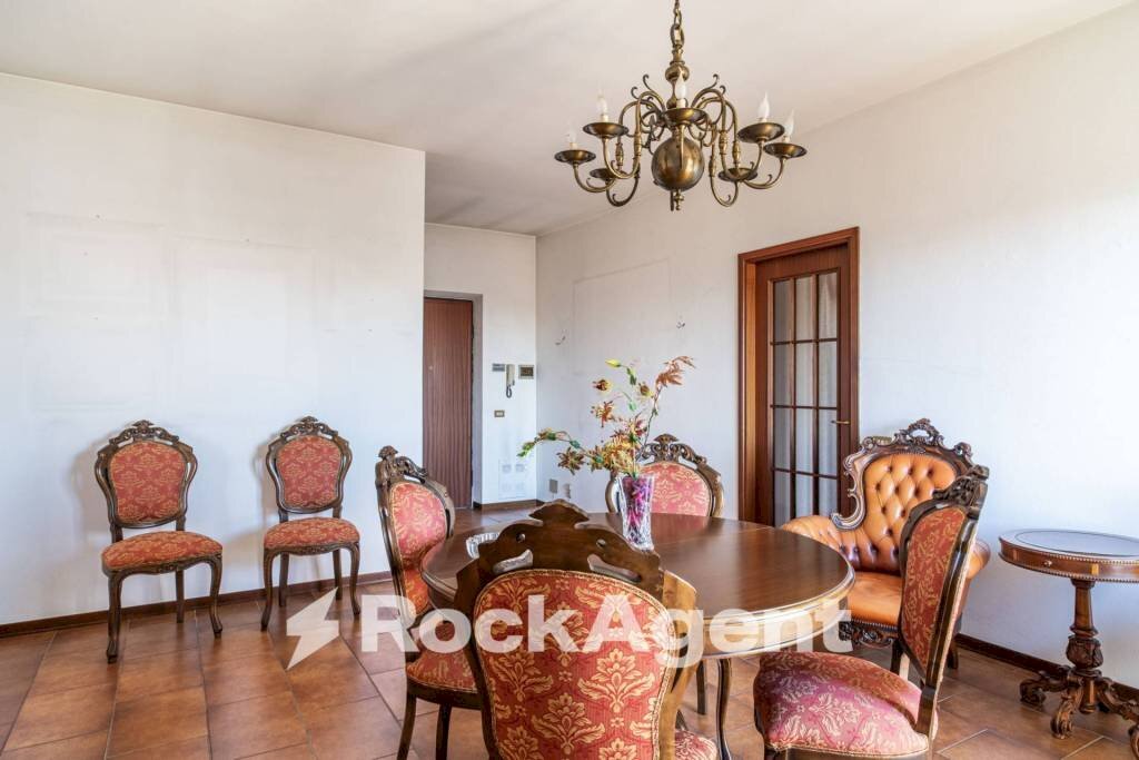 Salone - Three-room apartment via XXV Aprile, 32, Mede - photo 2