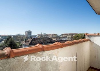 Balcone - Three-room apartment via XXV Aprile, 32, Mede - photo 16