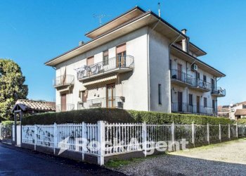 Facciata - Three-room apartment via XXV Aprile, 32, Mede - photo 24