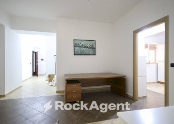 Corridoio - Office via Edmondo Buccarelli, 4, Catanzaro - photo 4