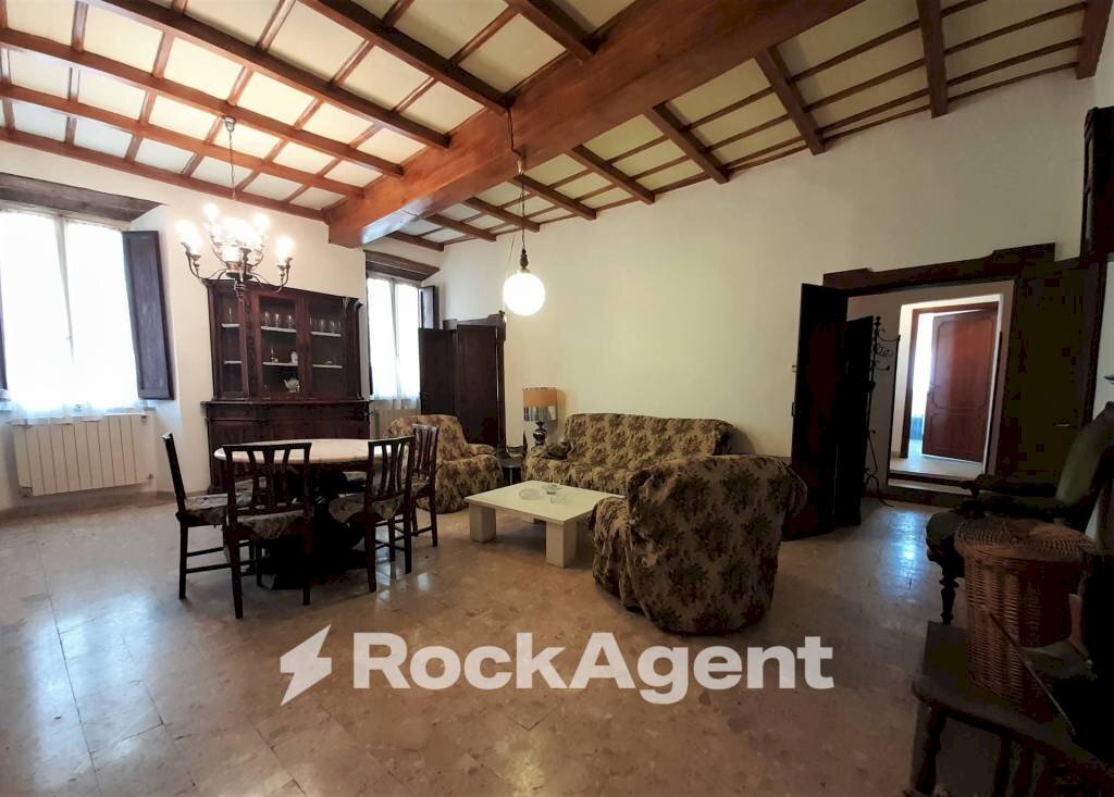 Salone - Three-room apartment via Maidalchini, 3, Acquapendente - photo 1