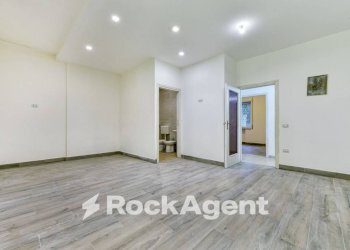 Camera da letto - Appartamento via Francesco Petrarca, Napoli (zona Posillipo) - foto 8