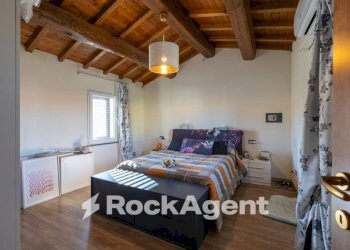 Camera da letto - Independent house via Mammianese Nord, Montecarlo - photo 14