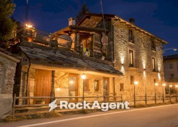 Facciata - Restaurant Frazione Deveys, 1, Salbertrand - photo 4
