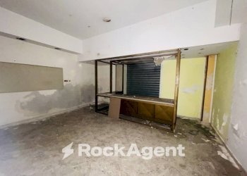 Interno non residenziale - Negozio via Costantino Astarita, 43, Pagani - foto 12