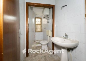 Bagno - Negozio via Mogadiscio, 25, Catania - foto 7