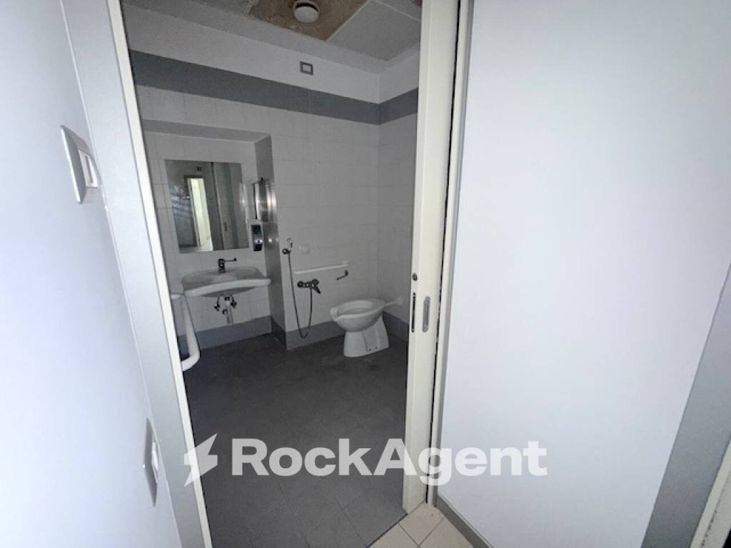 Bagno - Altro piazza Del Popolo, 1, Deiva Marina - foto 3