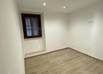 Camera da letto - Three-room apartment via Andrea Scriattoli, 16, Vetralla - photo 4