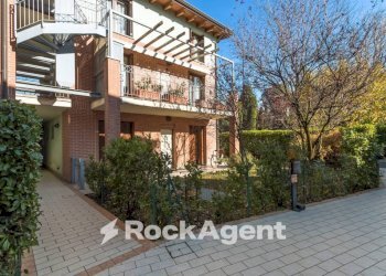 Cortile interno - Two-room apartment via Papa Giovanni XXIII, 41, Mozzo - photo 22