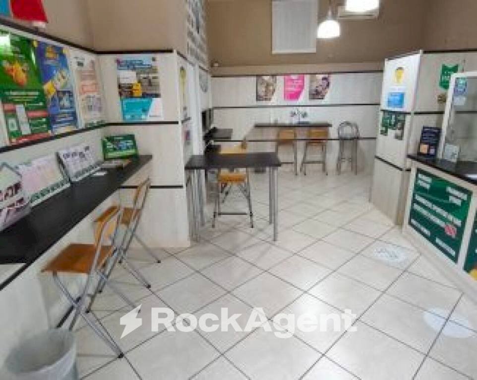Interno non residenziale - Negozio piazza Roma, 20, Piedimonte Matese - foto 2