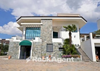 Facciata - Villa contrada Pozzo Misseo, Matera - photo 2