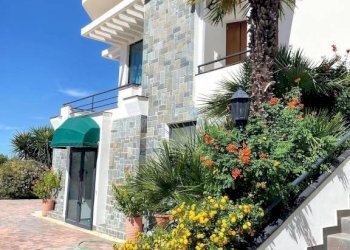 Giardino - Villa contrada Pozzo Misseo, Matera - photo 3