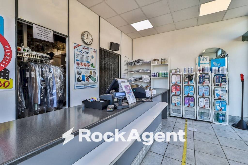 Interno non residenziale - Shop via Amilcare Ponchielli, 23, Bologna (neighborhood Savena) - photo 3