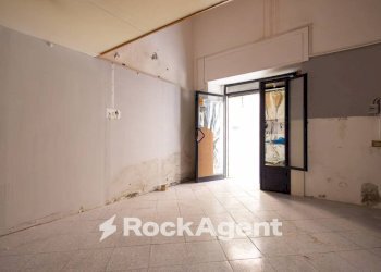 Interno non residenziale - Shop vico Piazza Mercanti, 9, Catanzaro - photo 5